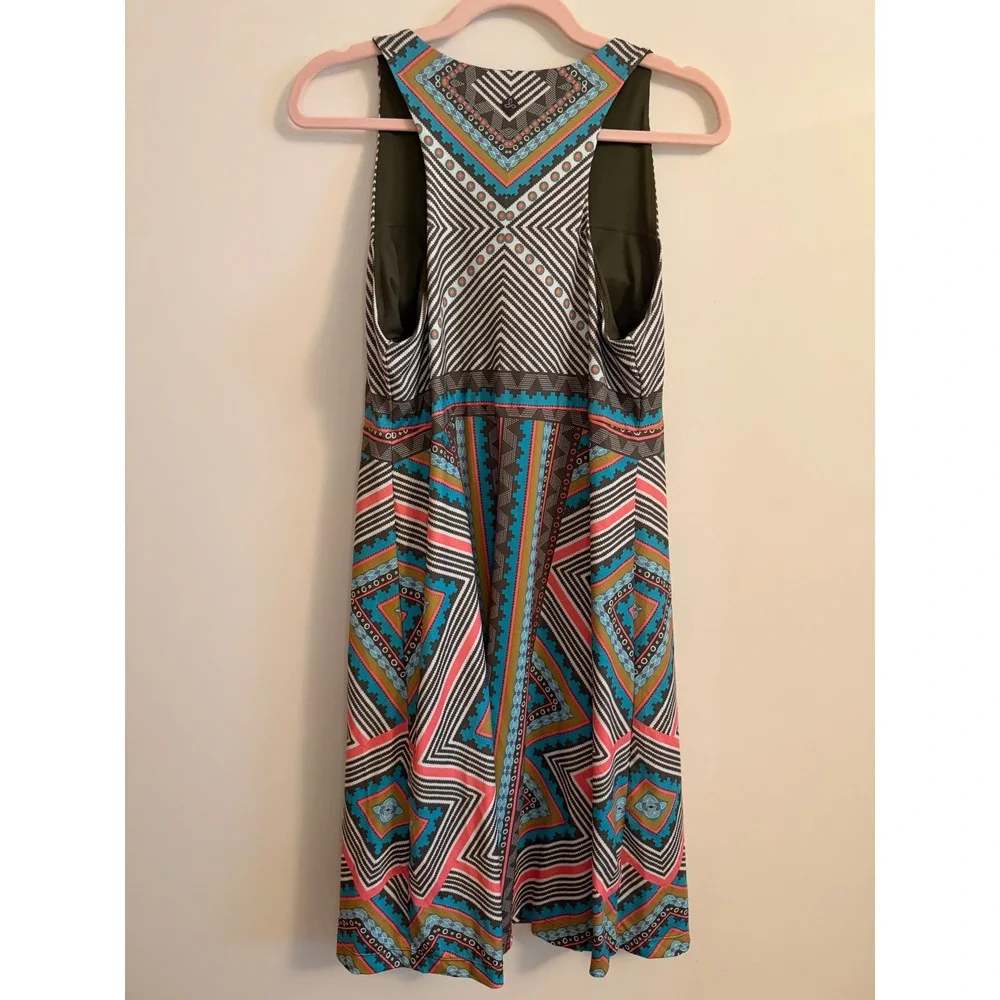 prAna Ariel Athletic Dress Size Large Geometric Tribal Print Built-in Bra L - Picture 3 of 4